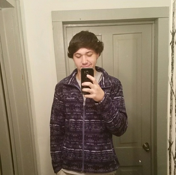 Meet your Posher, Tyler - Picture 1 of 1